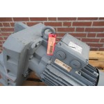 45,5 RPM 4 KW  830 Nm Asmaat 50 mm IE2. unused. 